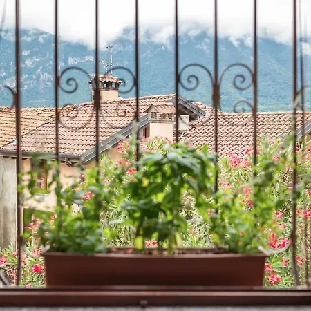 Easy Welcome Il Patio - Terrazza Apartmán Civenna